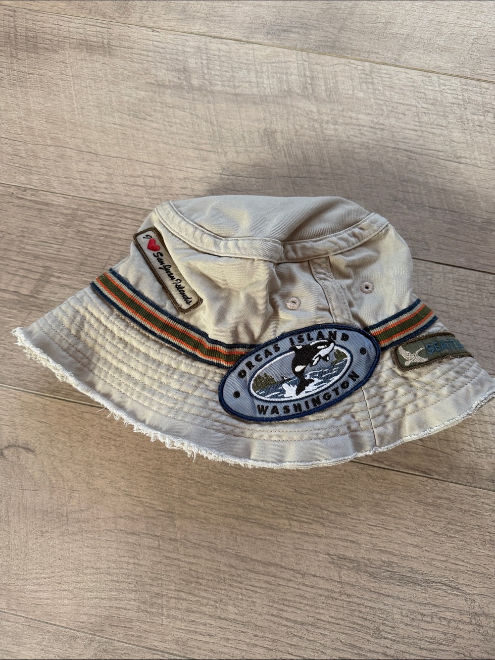 Eddie Bauer Seattle Pacific Northwest Orca Island Patch Bucket Hat